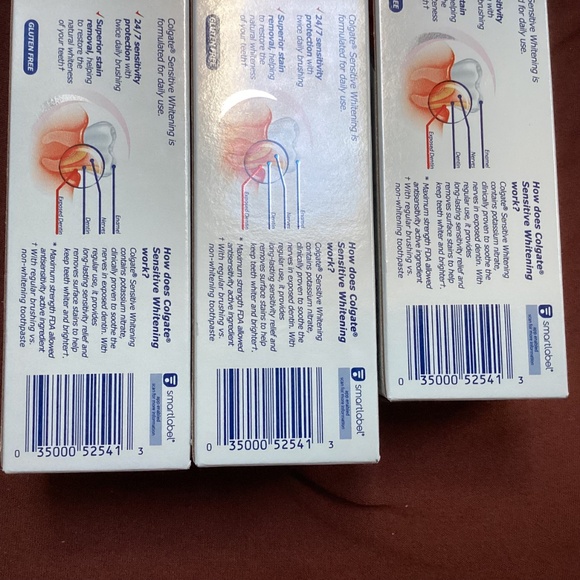 Colgate Sensitive Toothpaste Maximum Strength with Whitening - Fresh Mint Gel - - Picture 6 of 8